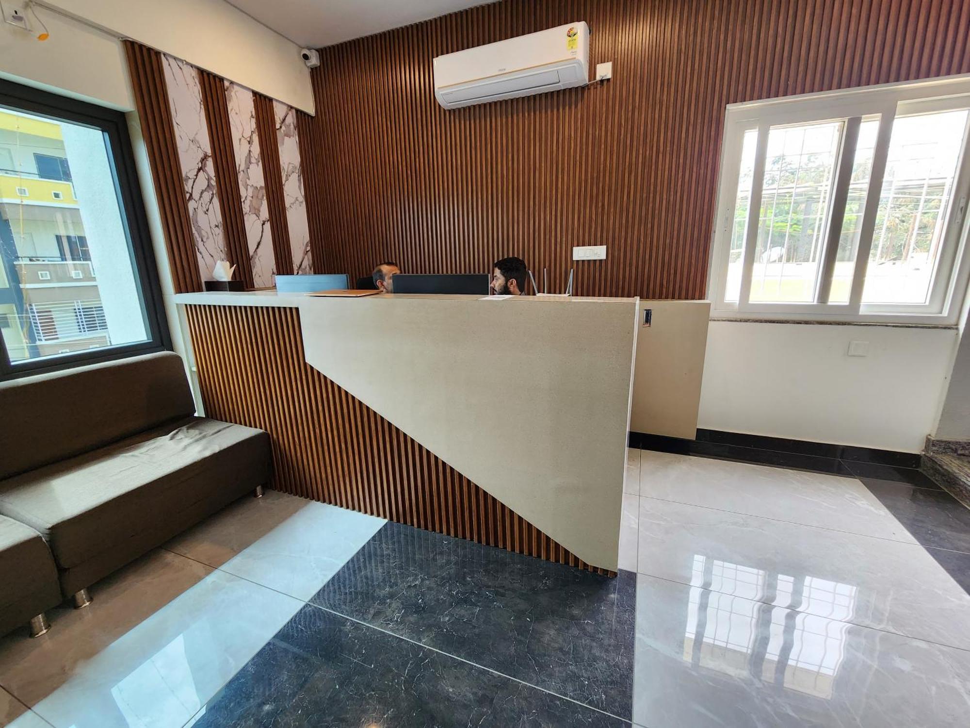 Hotel Dreams Inn Bangalore Exterior photo